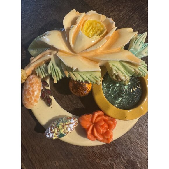 Vintage 1930s/1940s Celluloid Floral Brooch With Deep Carving Red, Yellow Gold G - Picture 8 of 9